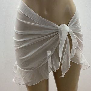 Zuliana micro mesh shimmery off white sarong